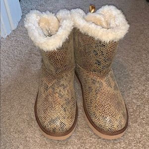 Gator Skin Looking UGGS